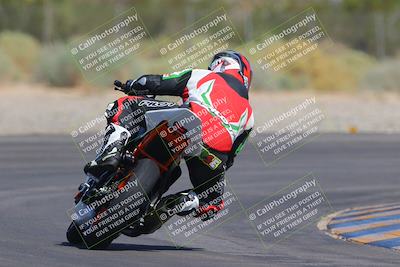 media/Sep-25-2023-Moto Forza (Mon) [[81ffa65e0a]]/B-C Group/Session 4 (Turn 2 Backside)/